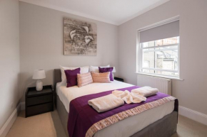 One bedroom High street kensington Apartment, London